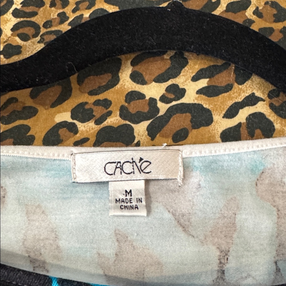 Caché Vintage Rare Multicolor Animal Print Top w/ Gold Metallic Embellishments - Picture 10 of 11